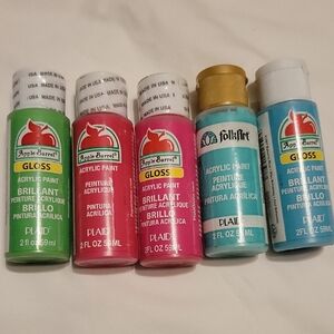 Acrylic Paint Set with Gloss Finish